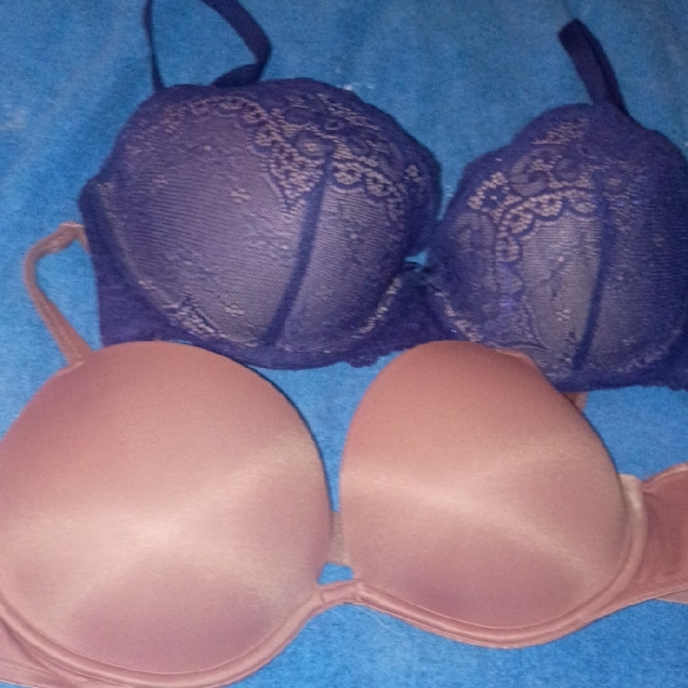 Gilligan & O'Malley Navy Lace + Nude Smooth Bra Duo